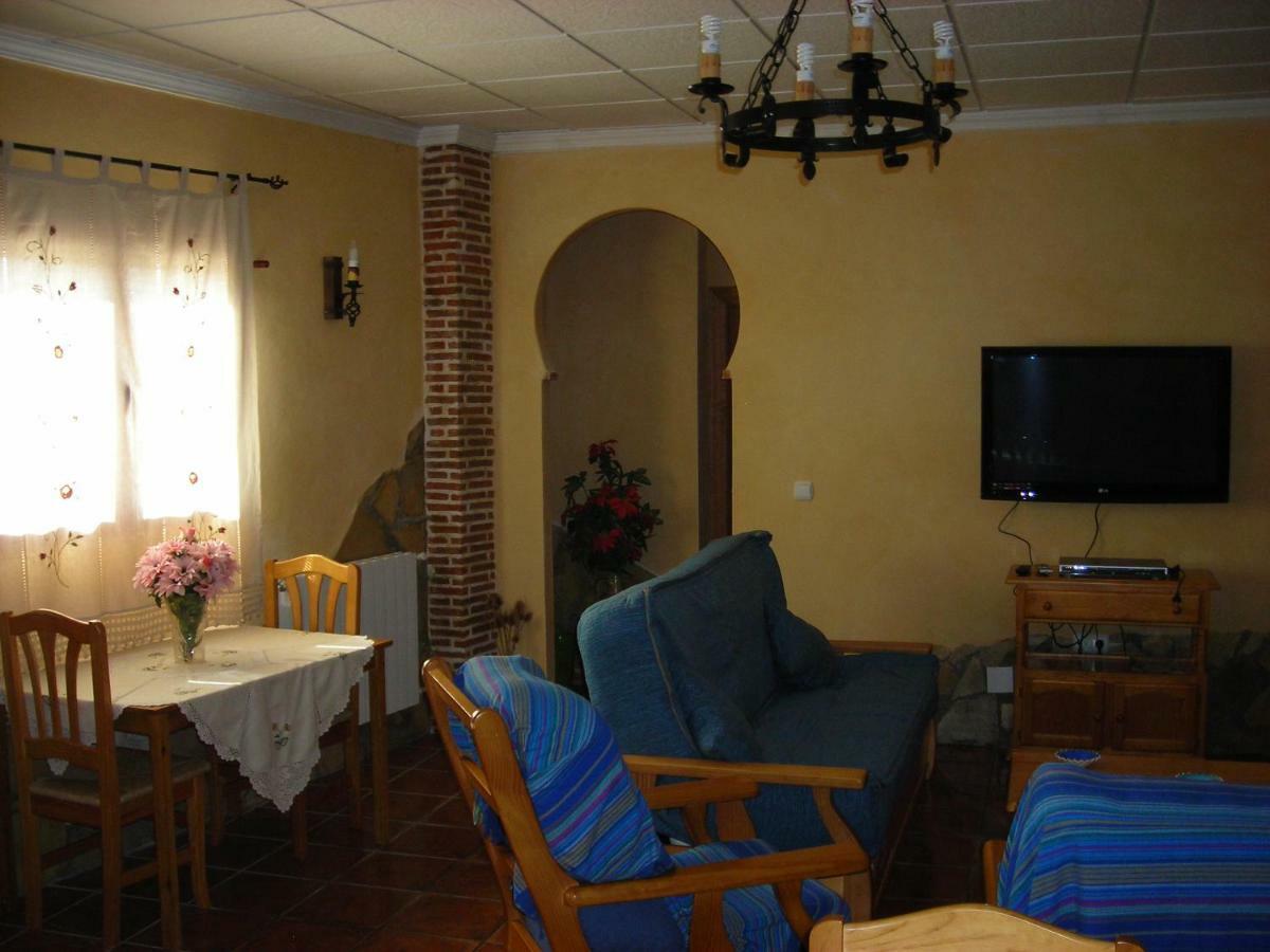 Archivel Alojamientos Casa Ruiz מראה חיצוני תמונה